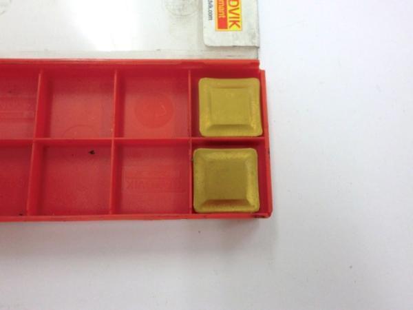 SANDVIK チップ SPKR1504EDR-WH SMKR53E2R-WH 4030 未使用拍卖
