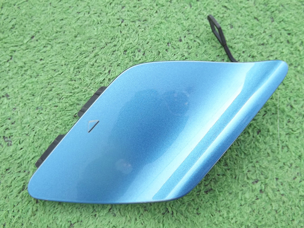 ○美品,ブルー,A 176 885 10 22★AクラスW176フロントバンパー牽引フックカバー★メルセデス・ベンツ,純正,ホール,青★Re:P拍卖