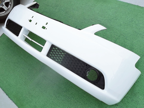 ★少損,送料安,フォグランプカバー付,GT,前期,ホワイトソリッド★フーガY50/GY50/PY50/PNY50フロントバンパー★純正,セット,白★Re:P拍卖