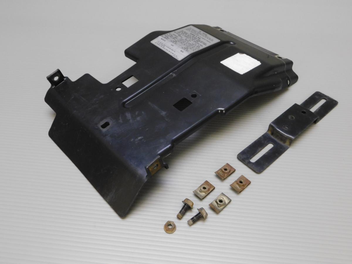 100 稀少★良好 GSX-R1100 GV73A 油冷 純正 リア インナー フェンダー 前拍卖