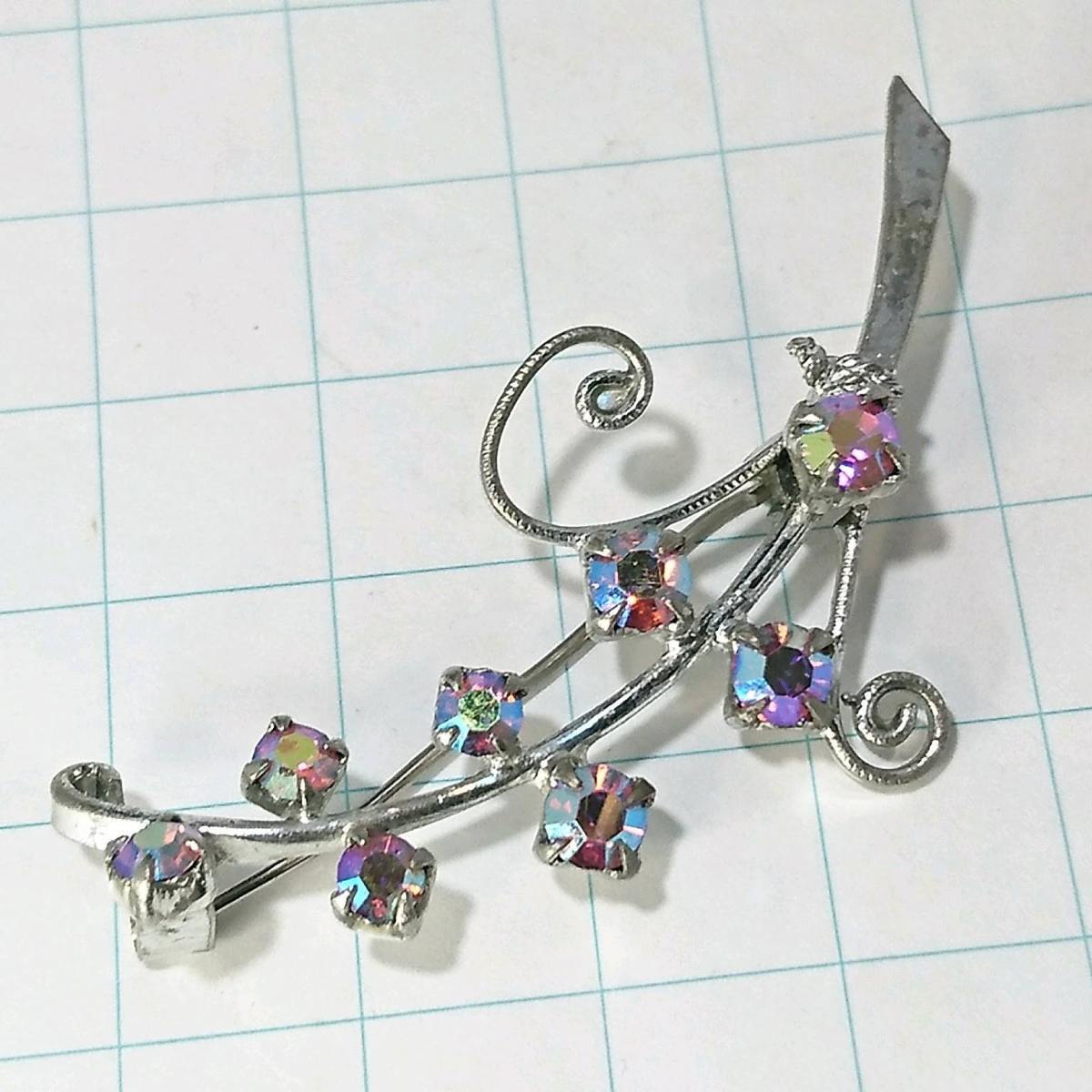 送料無料)ビンテージ☆レインボーラインストーン 草花モチーフ☆アンティークブローチ A08216拍卖