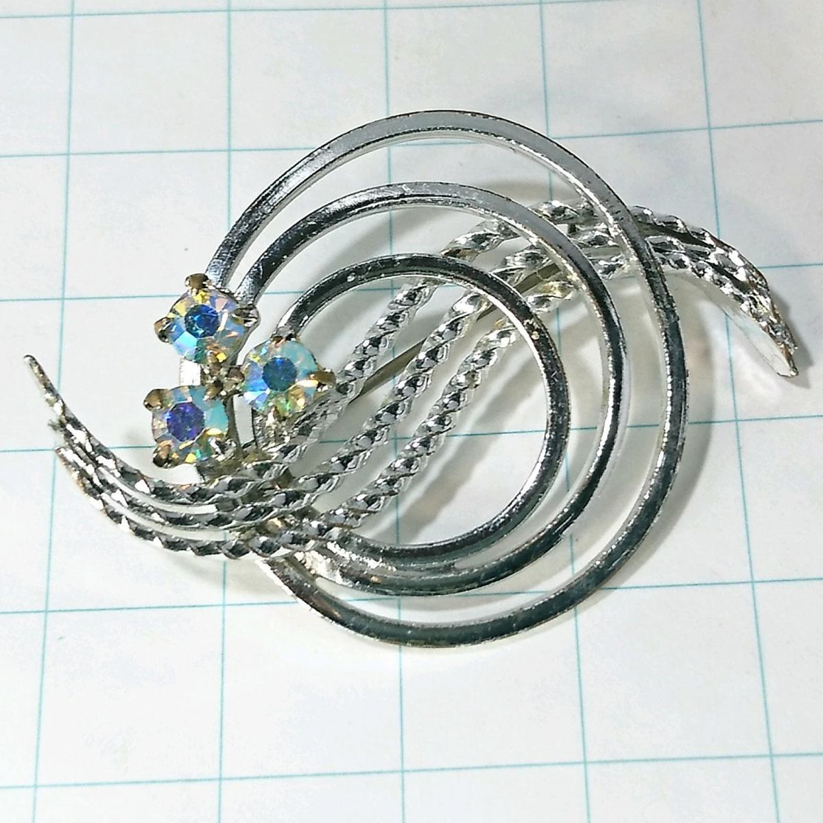 送料無料)ビンテージ☆ラインストーン ウェーブデザイン☆アンティークブローチ A08206拍卖