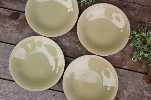 ■リンドスタイメスト■抹茶グリーン サラダプレート20.8■4枚 (複数落札可能)拍卖