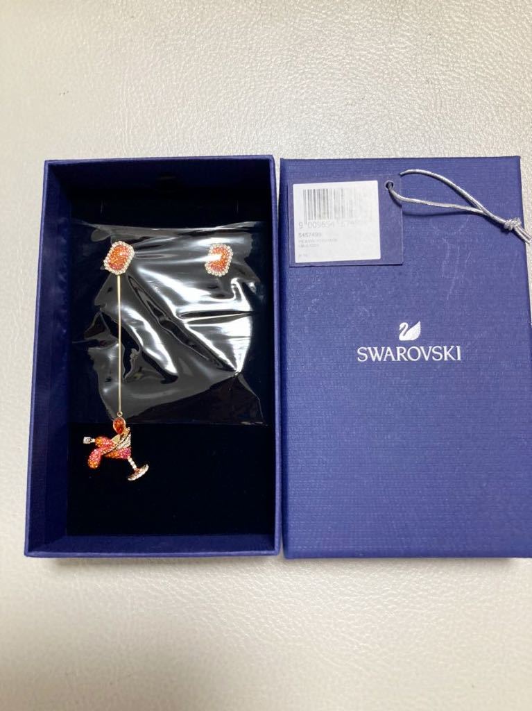 送料無料 新品 未使用 SWAROVSKI スワロフスキー NO REGRETS COCKTAIL ピアス 5457499 カクテル アシンメトリー 箱付き拍卖
