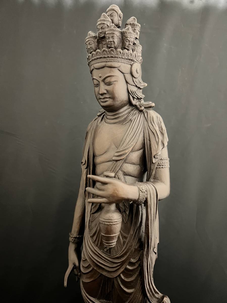 岸田陸象 十一面観音菩薩像 共箱 観音 菩薩 銅製 ブロンズ 銅像 仏像 彫刻 置物 風水 開運 骨董 古美術 芸術 インテリア アンティーク拍卖