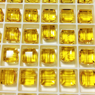 スワロフスキー#5601【Lt.トパーズ】6mm 4個拍卖