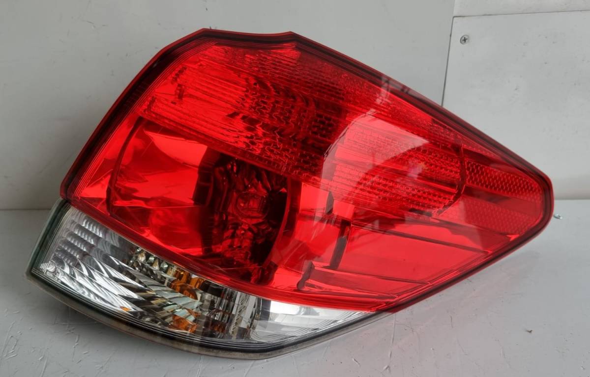 スバル レガシィ BR9 テールランプ 右拍卖