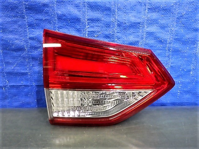 S046 フリード ハイブリッド GB7 GB8 後期 左テール 内 LED 132-62202 美品拍卖