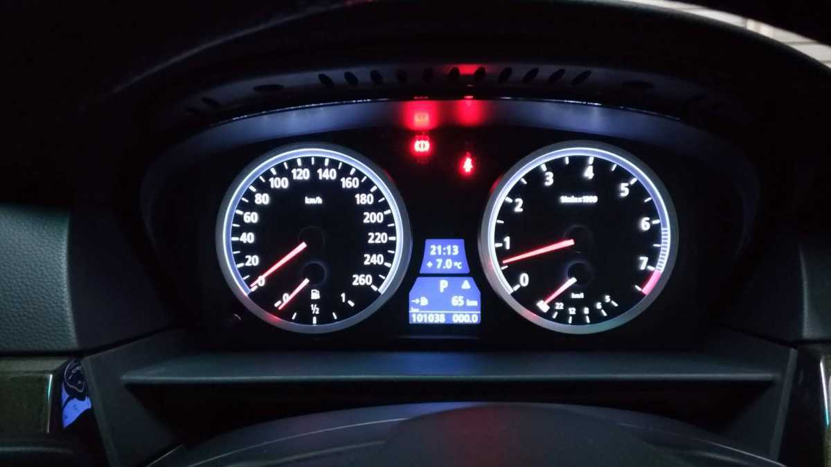 BMW 5xxi メーター打ち換え E60 61 62拍卖