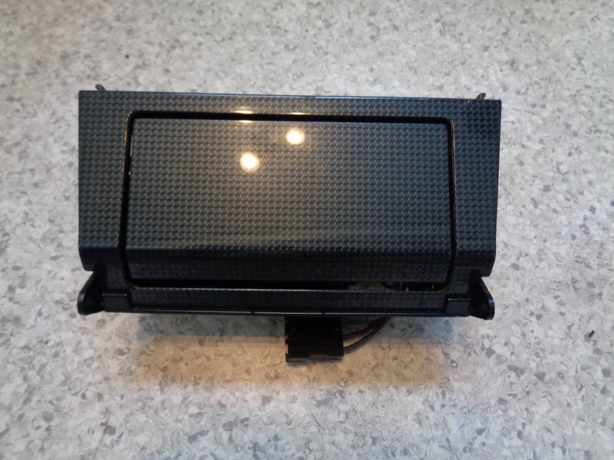 メルセデス ベンツ W202 C200 灰皿 パネル カーボン調 コンプレッサー拍卖