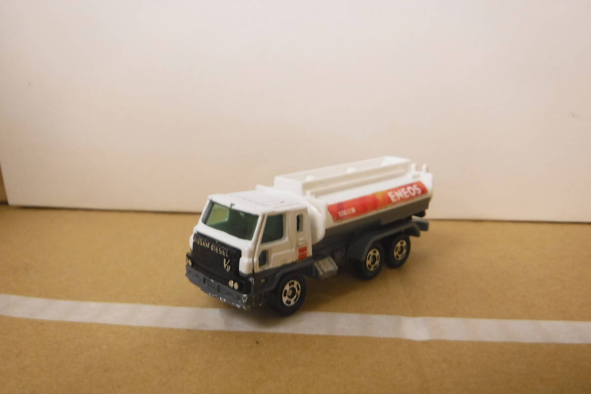 【中古品】トミカ NISSAN DIESEL TRUCK 日産 ディーゼル トラック タンクローリー 日石三菱 エネオス NO.53 白・赤 1/100 中国製②拍卖