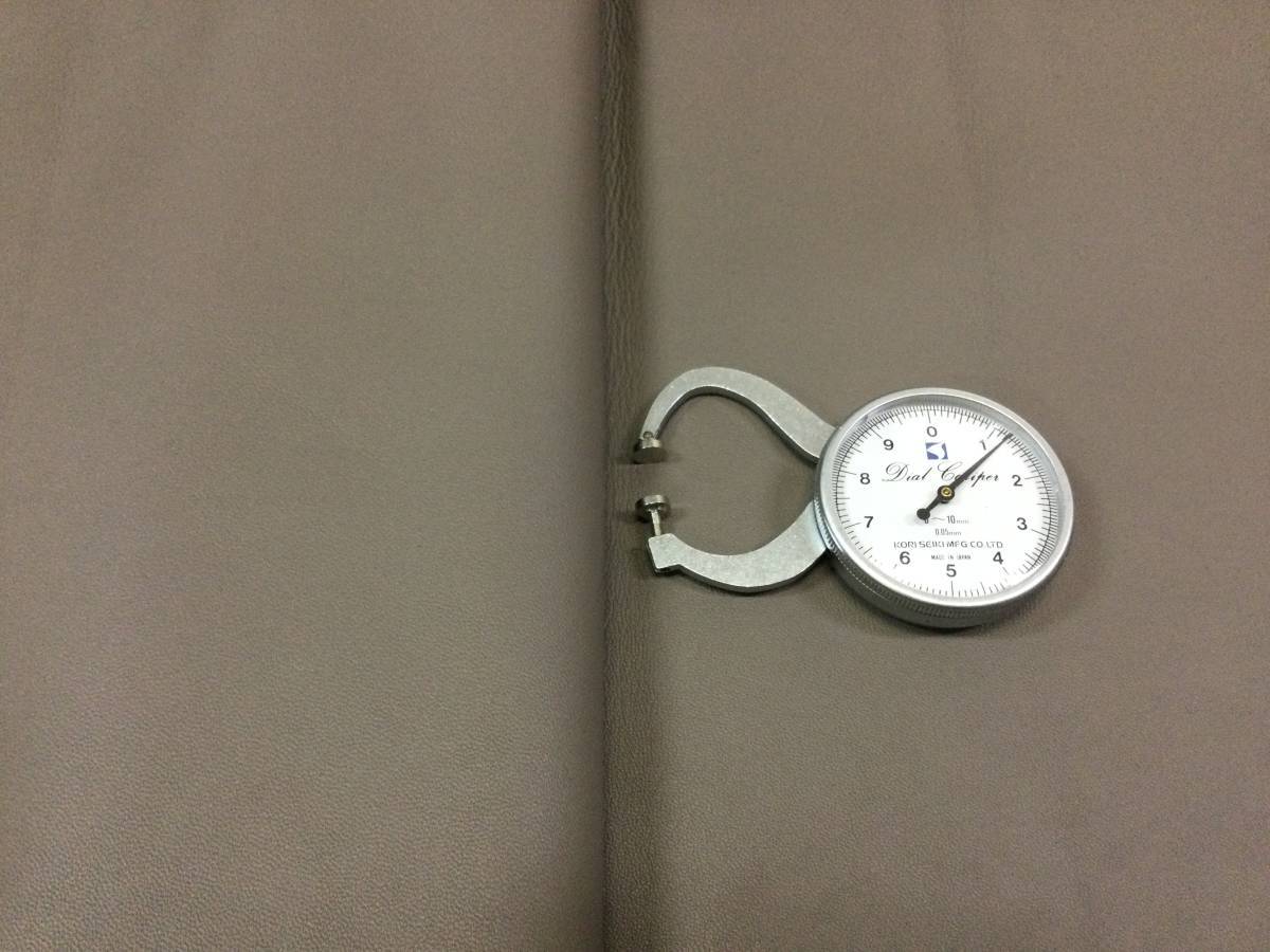 【SALE】X39革 皮/牛 ソフト アッシュグレーブラウン 2枚計110ds 1.1mm~1.4mm/格安拍卖