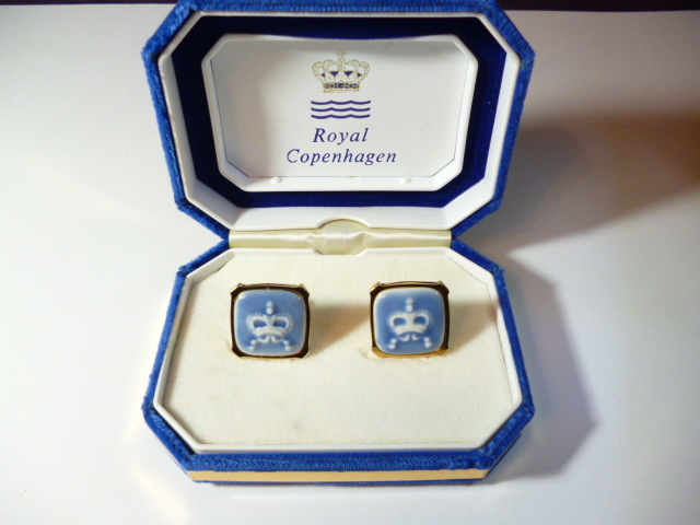 Ω ロイヤルコペンハーゲン カフス Ω ROYAL COPENHAGEN拍卖