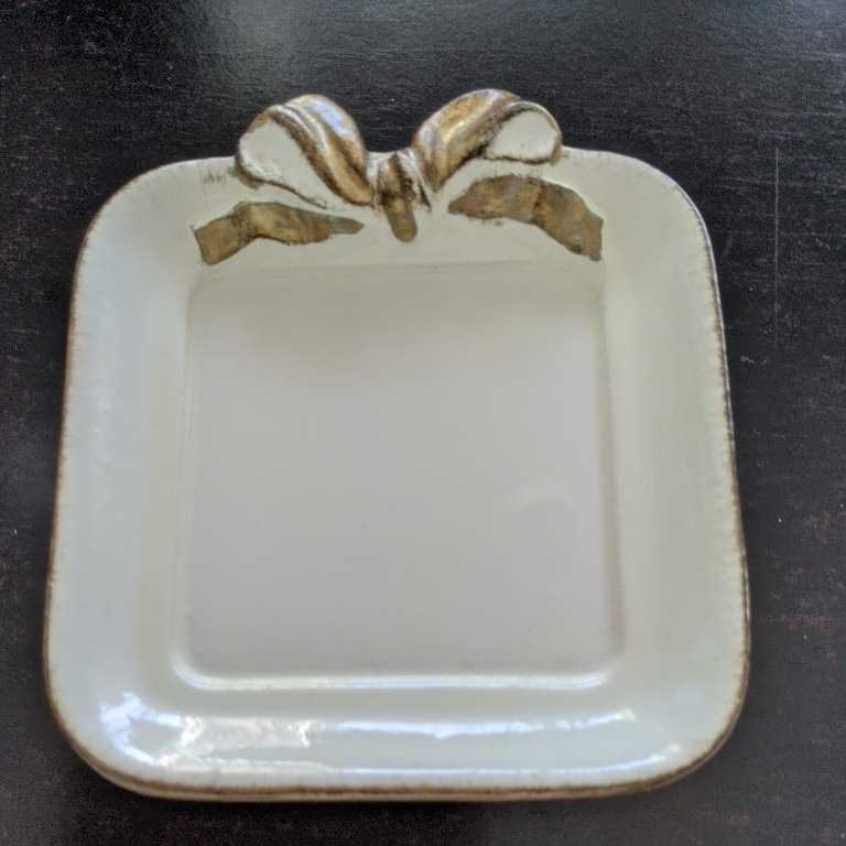 新品★イタリア ソルディ 正方形★スクエアトレイ ★ホワイト×ゴールド★リボン★イタリア雑貨拍卖