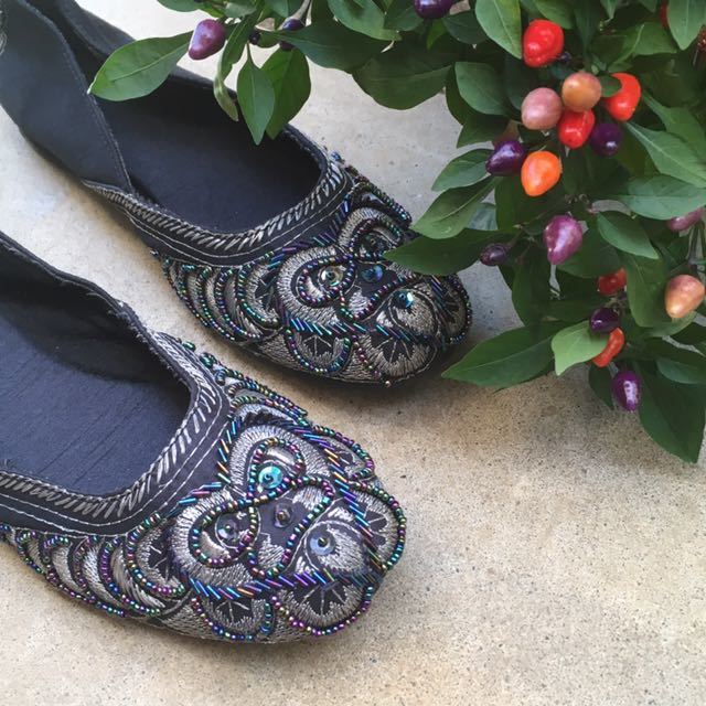 1点☆新品☆アラビアン ビーズ&刺繍 フラットシューズ *34 (22cm) *黒系 021拍卖