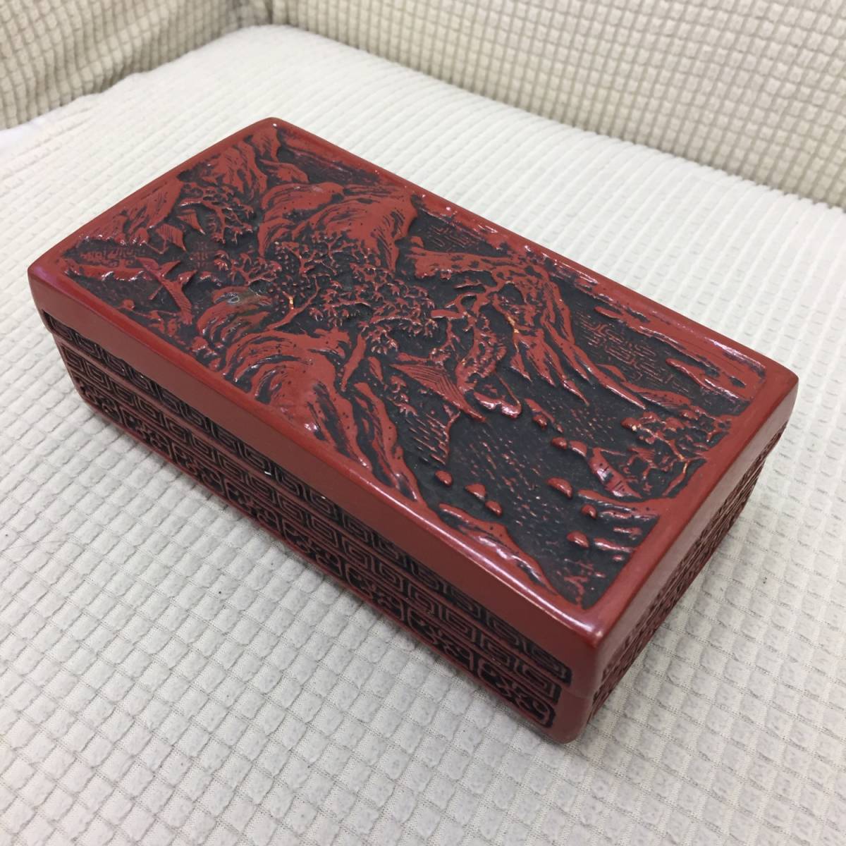 小物入れ 記念品 年代物 昭和44年 エキゾチック 昭和レトロ アンティーク調 朱色×黒色 風景のデザイン拍卖