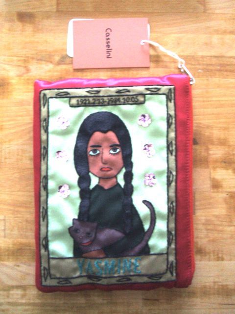 キャセリーニ 肖像画風ポーチ 未使用 定価6,050円拍卖