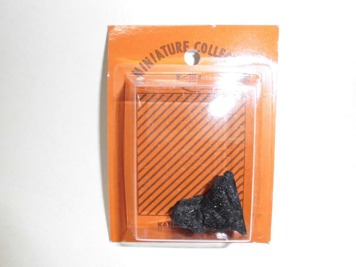 【定価400円×30個セット】ドールハウス ミニチュア 黒い犬(高さ2.5cm) 型番847 新品拍卖