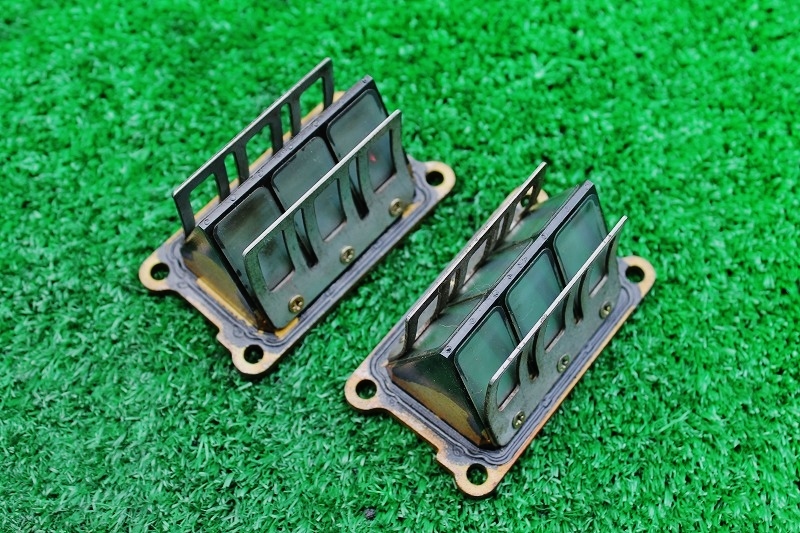 aprilia アプリリアRS250 リードバルブ セット 後期 used 41220MW拍卖