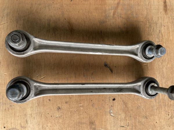 PORSCHE ポルシェ 911 GH-997M9701KF 996 997 左右リアアッパーアーム ID:288拍卖