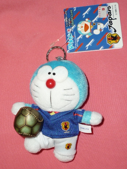 激レア!1996年 藤子不二雄 ドラえもん サッカー日本代表モデル ぶるぶるぬいぐるみキーホルダー☆拍卖