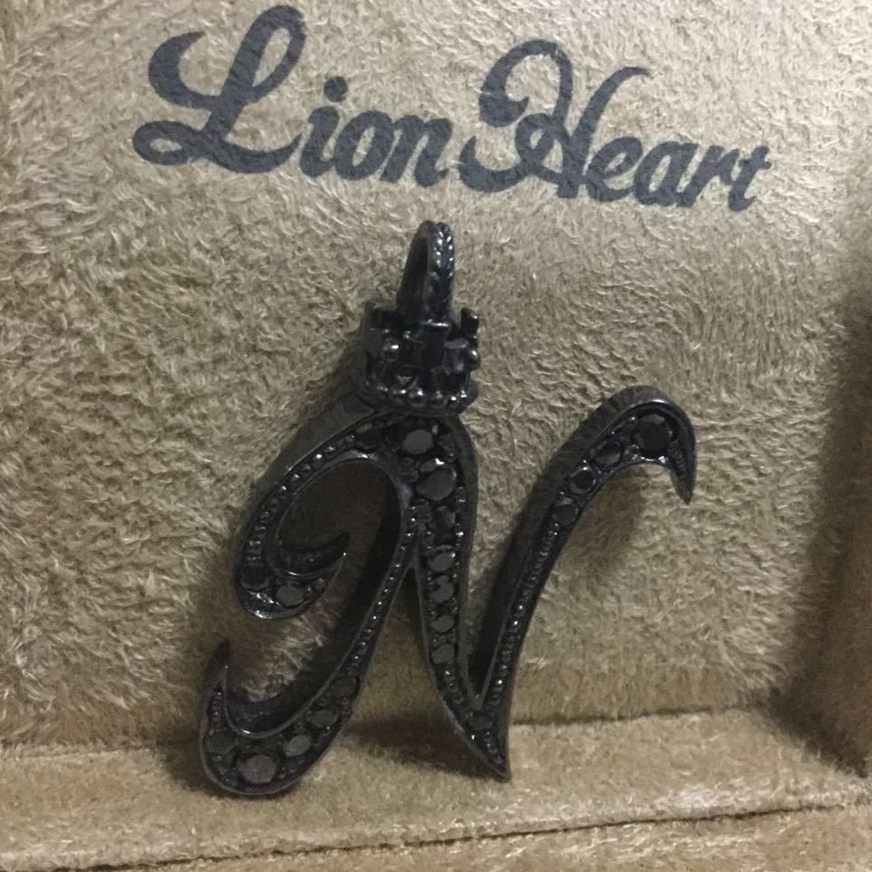 ライオンハート SV925 イニシャル N クラウン シルバー ペンダント ブラックチタンコーティング ☆ LION HEART アルファベット ネックレス拍卖