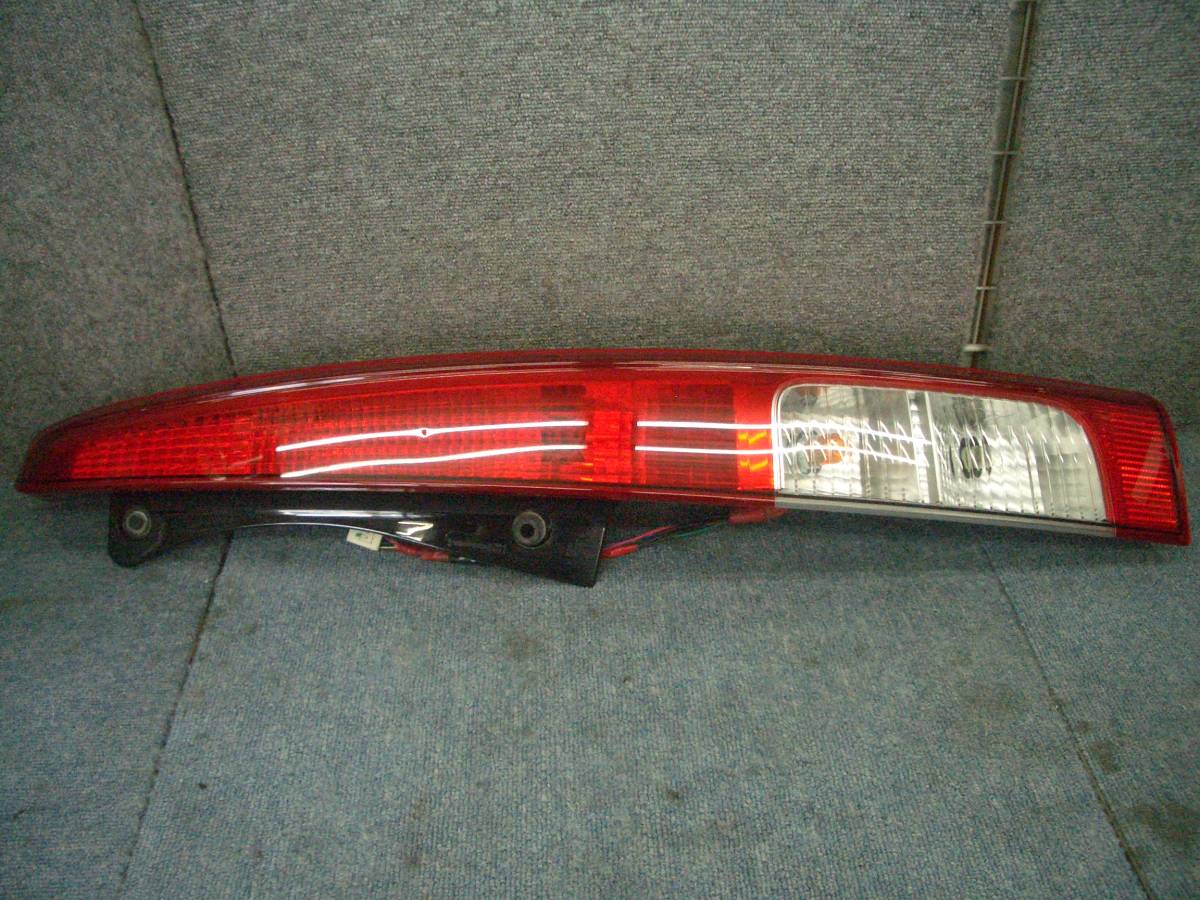 □□ 2108-NK197 スタート即決!DAIHATSU ダイハツ ムーヴ L175S 純正 テール ランプ テール ライト 右 ICHIKOH D047拍卖
