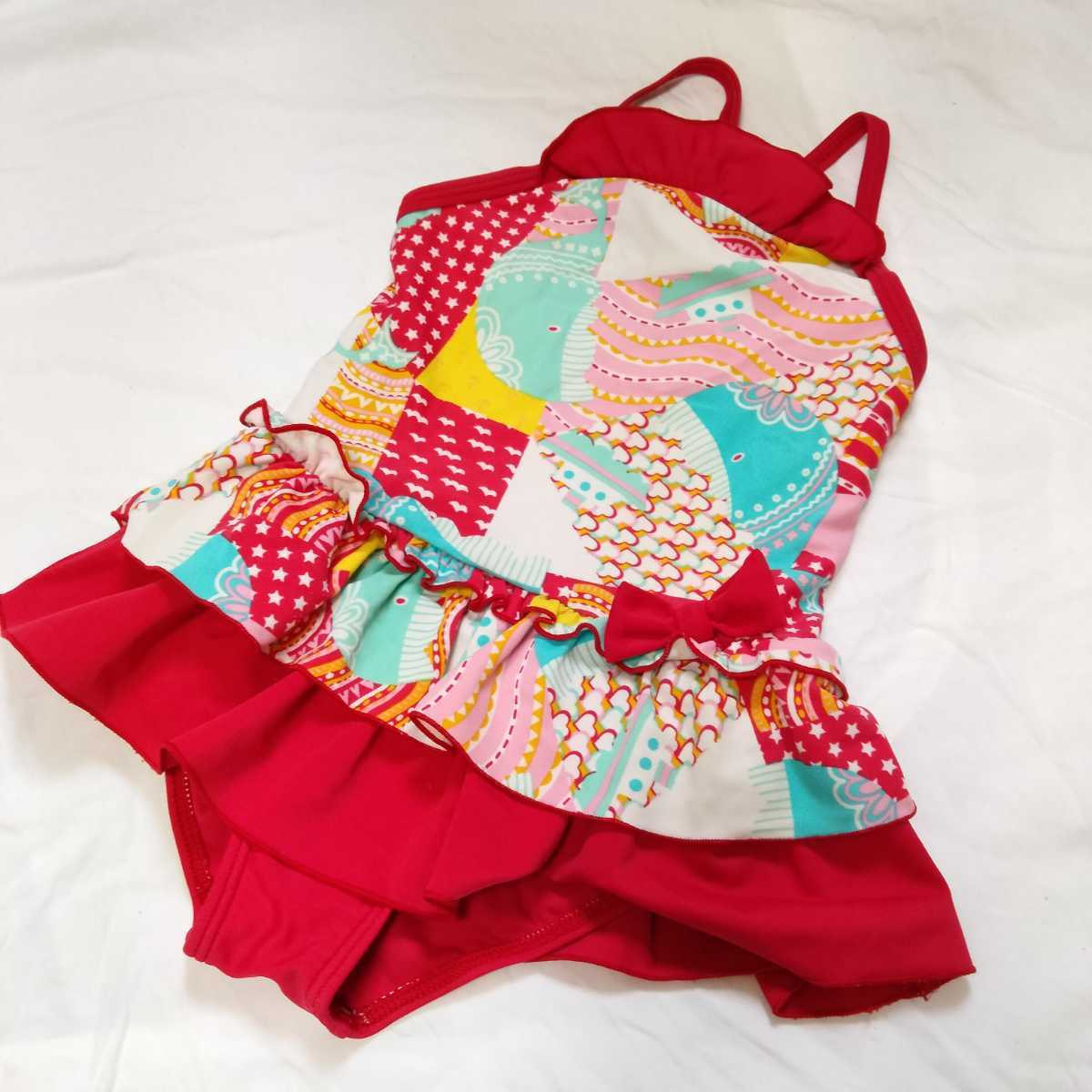 キッズ水着 女の子 ワンピース水着 100 くじら柄 クジラ柄 220428拍卖