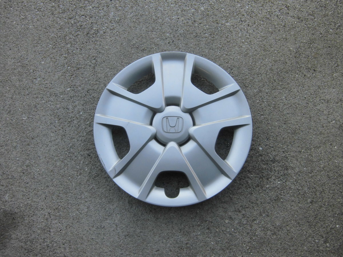※フィット ハイブリッド GP1 純正15インチホイールキャップ①※拍卖