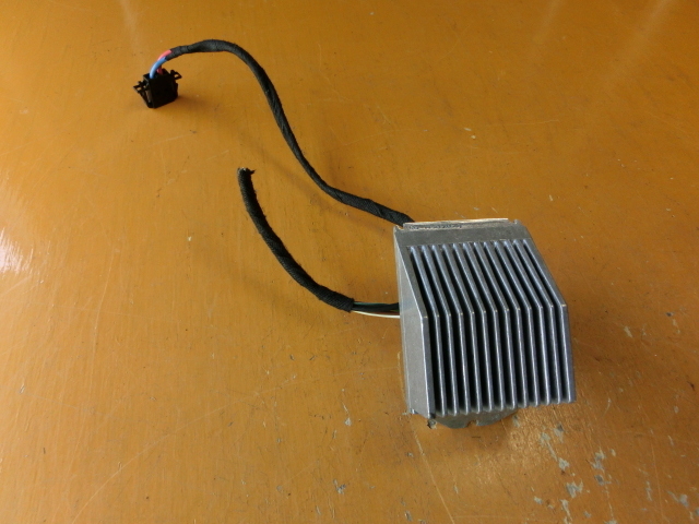 アウディA1 レジスター 平成24年 DBA-8XCAX ブロア ヒーター ファン 6Q2907521B 1.4TFSI 5ドア 8.8万km拍卖