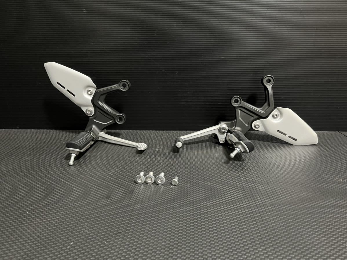 カワサキ Z900RS 新品同様!! 純正 ステップ プレート ペダル フルセット!! z900rs カフェ CAFE 純正戻し、ストックに! 現行 2拍卖