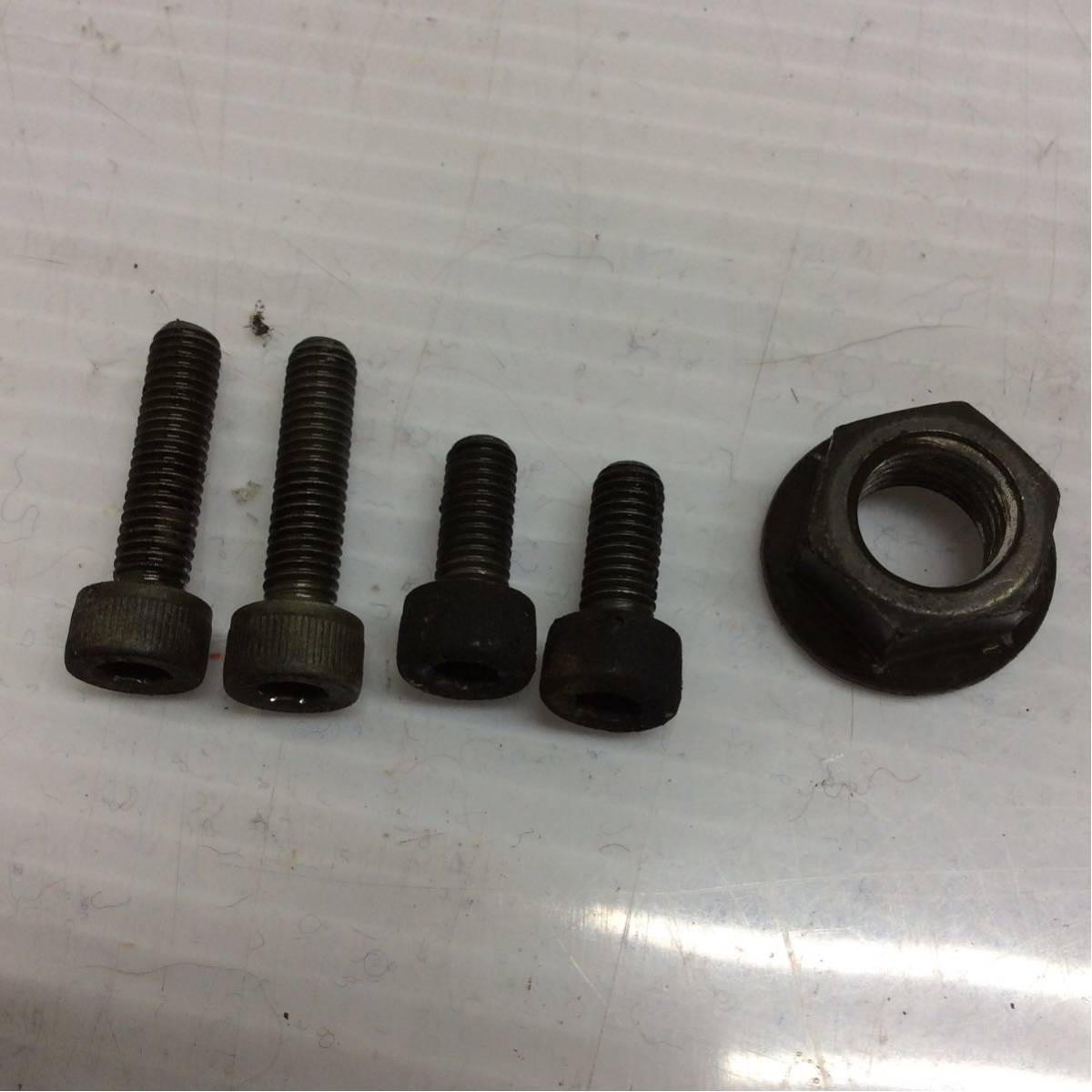 F26-47 スズキ レッツ2 CA1PA ジェネレーター ボルト ナット 動作確認済み 純正部品拍卖