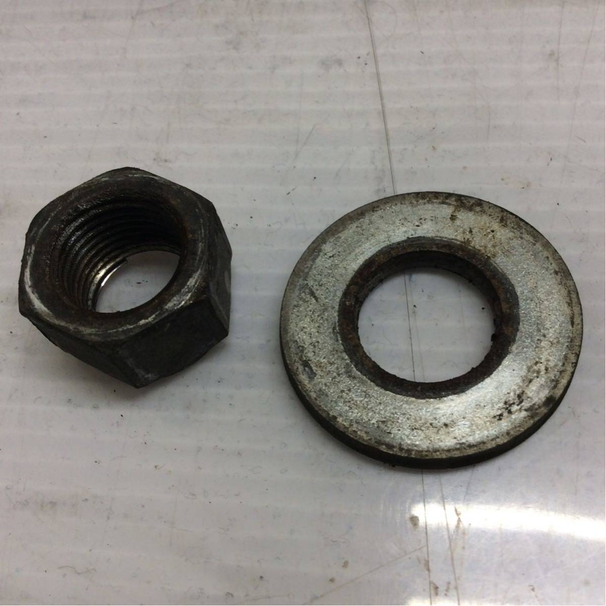 F42-44 スズキ レッツ2 CA1PA リアホイール ナット ワッシャー 動作確認済み 純正部品拍卖