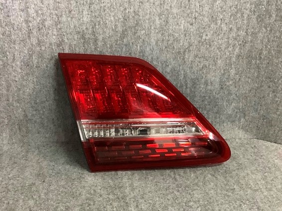 3610-E4 クラウン ロイヤル GRS200 テール レンズ LED 前期 内側 左 ☆☆拍卖