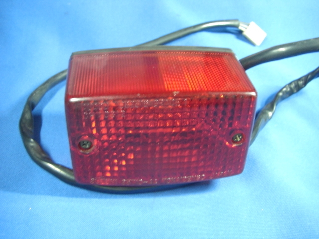 スズキ 純正 ★ GSX-R250 GSXR テールランプ レンズ ASSY 35710-44 ★ パーツ 部品 Suzuki Genuine parts拍卖