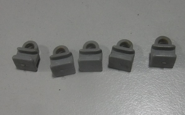 トヨタ100系ハイエースKZH106Wカーテン レール ランナー純正スライダー リアカーテン レジアスエース リヤカーテン コマ ベース拍卖