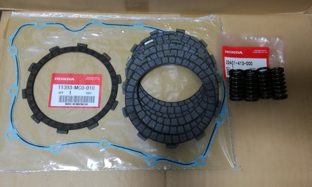 ペイペイ送料込み CB400T CB400N ホークⅢ 新品 クラッチ板 クラッチ キット 400用 ホークⅡ400 CB400D スーパーホークⅢR 中部限定 拍卖