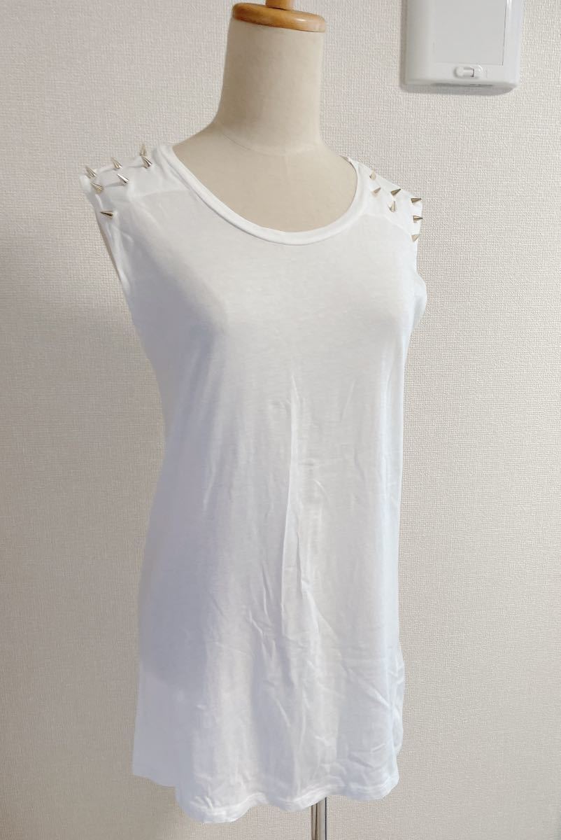 即決★ZARA TRAFALUC ザラ レディース ロング丈 カットソー トップス ノースリーブ 超美品 ホワイト 白 Mサイズくらい ゴールド金具拍卖