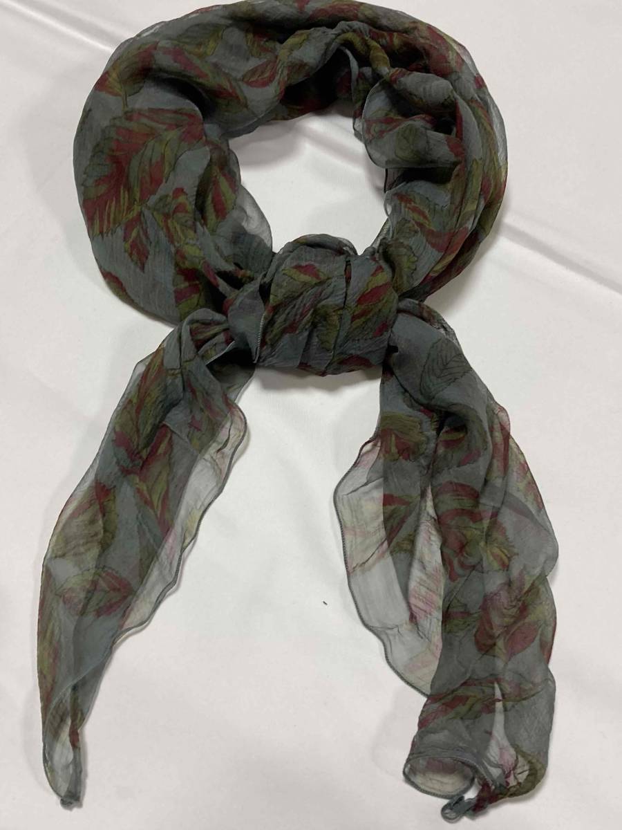 ◆リーフ柄(葉っぱ柄)スカーフ / フランス製拍卖