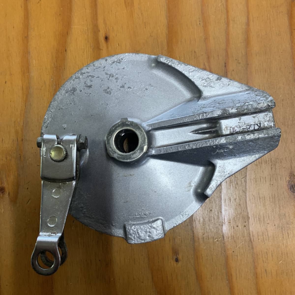 ホンダ GB250 クラブマン MC10 4型 純正品 リアブレーキドラム 検索: 希少 GB250 MC10 カスタム 拍卖