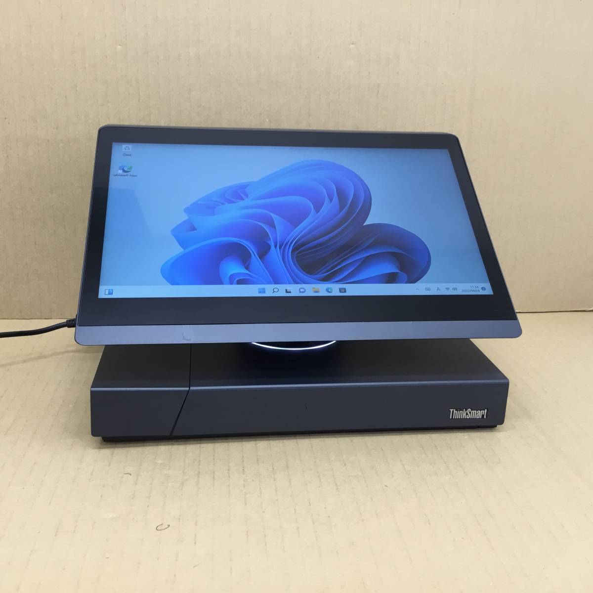 【2204196961】 LENOVO 一体型デスクトップ 10V5-0001JE CI5(7500T)-2.7GHZ 8GBSSD 128GB11.6インチ タッチ WIN 11P 無線拍卖