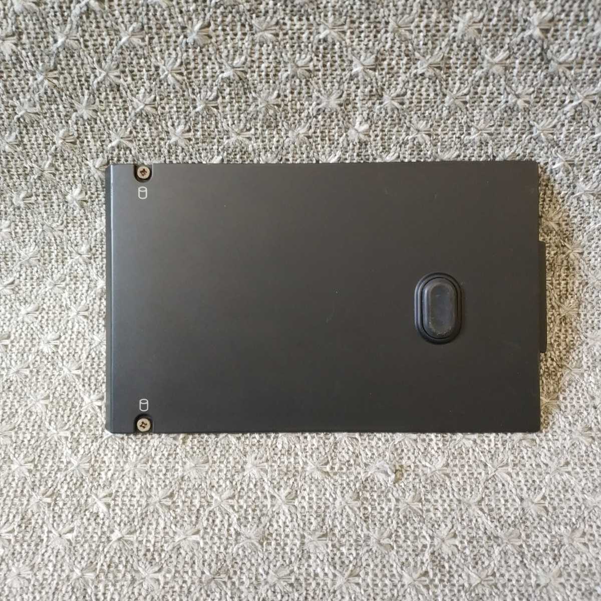 即日発送 送料198円 ★ Dell XPS M1730 HDDカバー ハードドライブドアカバー ★ DP/N:0HR903 、HR903 、60.4Q606.002 ★ 中古品 Q560拍卖