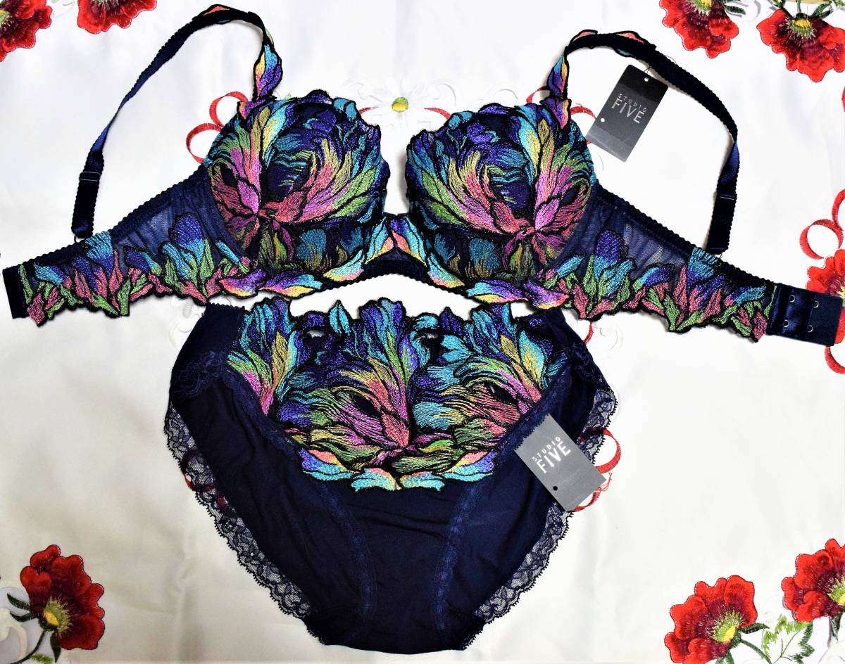 新品・タグ付き☆ワコール☆スタディオファイブ☆マジックフラワー☆KO☆F65&ショーツM拍卖