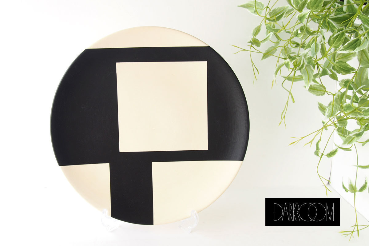 送料無料★新品|未使用|ダークルーム ロンドン|DARKROOM LONDON|オーナメントプレート|STOLEN FROM DE STIJL|PLATE#9|BK拍卖