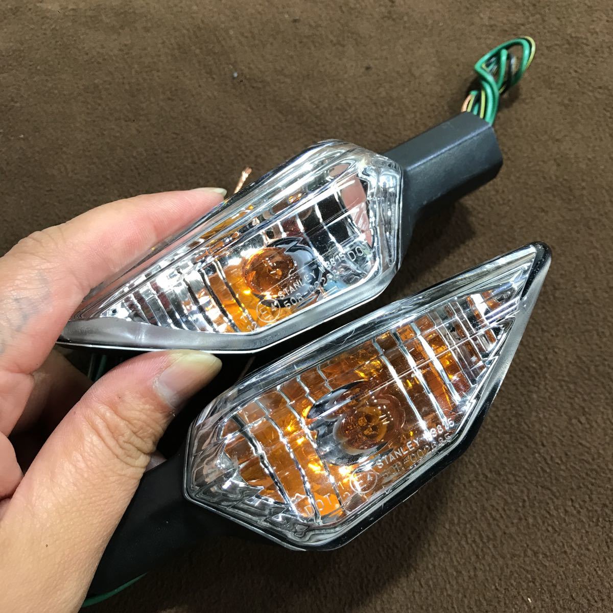LM42811 カワサキ バイク ウインカーセット★点灯品 STANLEY W3815拍卖