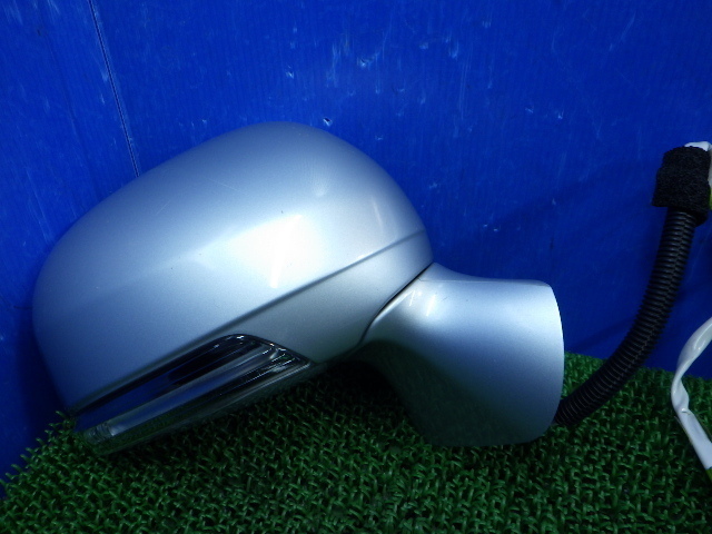 【B】動作OK ウインカー付トヨタ純正 ドアミラー サイドミラー 右/運転席側 GRS202 クラウン ロイヤルサルーン 後期 1F7 シルバー 9P 9ピン拍卖