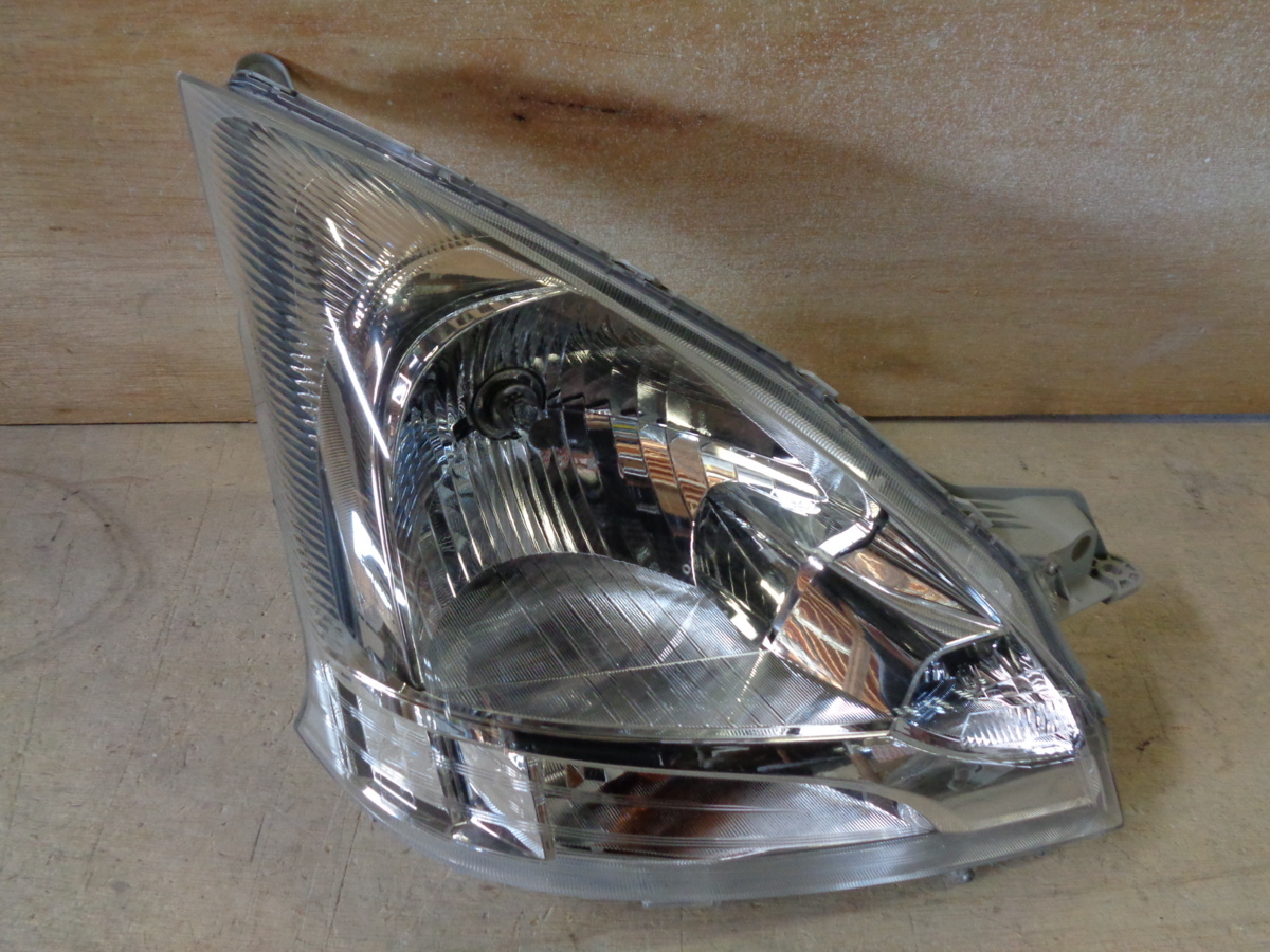 LA110S ムーヴ 前期 純正 ハロゲン ヘッドライト 右拍卖