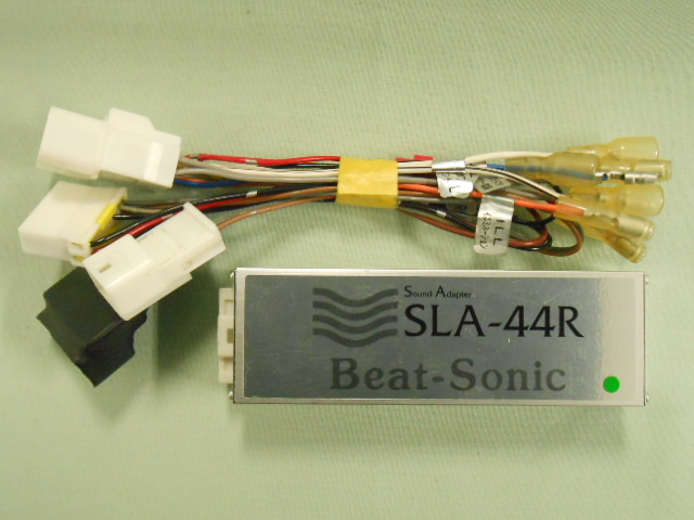 P-449 ☆ Beat Sonic SLA-44R ☆ サウンドアダプター 社外ナビ取替えキット 中古品【送料410円】180系前期クラウン外し拍卖