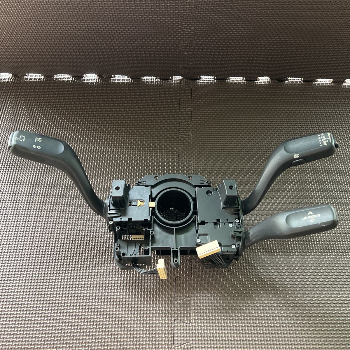 ポルシェ純正 991.613.051.50 1E0 ウインカー スイッチ レバー 9P1.953.513.EM1E0拍卖