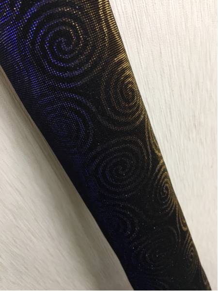 #2052 新品 在庫処分 イギリス製 渦巻き柄グリッター生地 1m×140cm バッグ 素材 ハンドメイド キラキラ ホログラム 動物 アニマル幾何学■拍卖